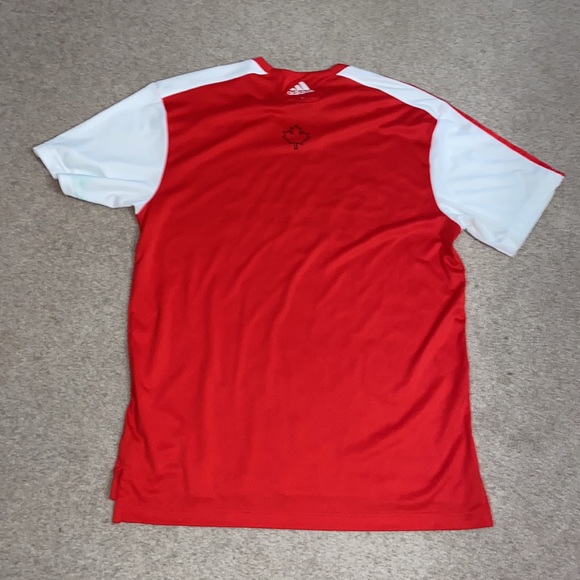 NWOT Mens Adidas Dry Fit T Shirt - Picture 2 of 4